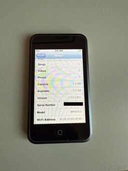 iPod Touch 1st gen 8GB - 2 kusy