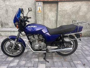 Suzuki gsx 250 katana