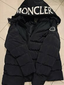 Moncler Bunda