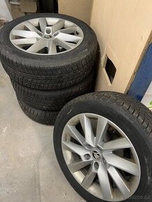 Pneu 215/55 r17 ZIMNÍ