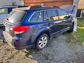 Subaru Outback 2.5 2010 US