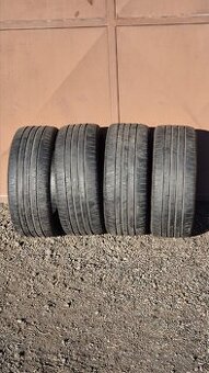 Pneu 205/45 R16