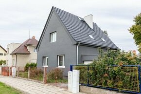 Rodinný Dům 135 m² se zahradou 1042 m² ve Smiřicích