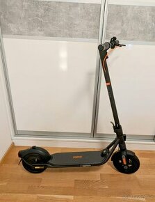 SLEVA Elektrokoloběžka Segway Ninebot F2 PRO odpružená, nová - 1