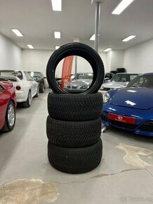 Zimní pneumatiky R21 295/35 R21 YOKOHAMA BluEarth - 1