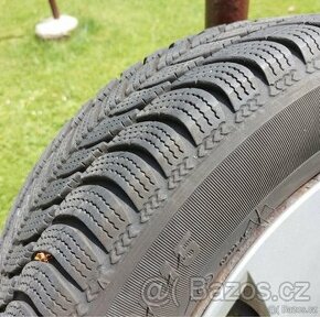 Zimní pneumatiky včetně disků Škoda Rapid 185/60R15