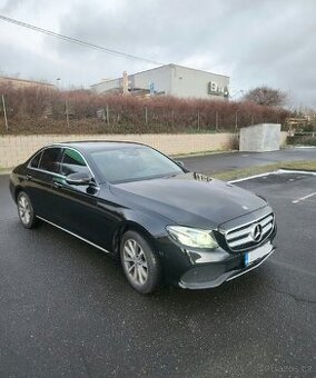 Mercedes Benz E 213 220CDI 4 Matic