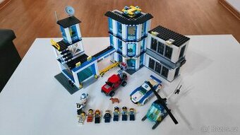 Lego 60141 - policejní stanice - 1