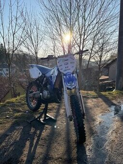 Yamaha YZ 125