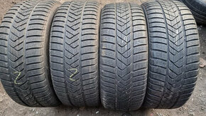 Zimní pneu 225/45/18 Pirelli