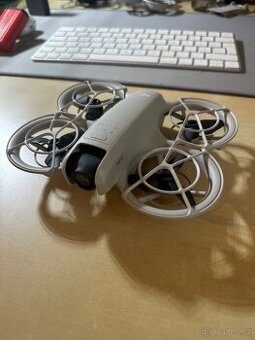 Dron DJI neo