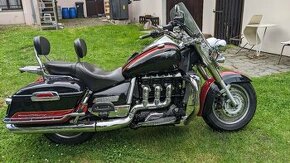 TRIUMPH Rocket III Touring