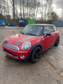 Mini Cooper 1.6 16V - TOP STAV