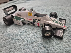 Model Formule 1 Williams FW 08 collection 1/24 Bburago