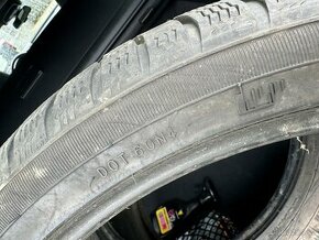 255/35 r20 zimní nokian 8mm