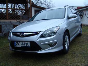 Hyundai i30 combi 1.6i 16V 93KW benzin + LPG, ČR, T.Z.