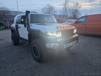 Toyota fj cruiser - 1