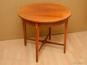 Kulatý starožitný stolek - 1
