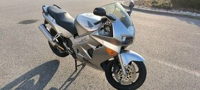 VFR 800fi