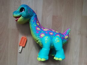 Fur Real friends Interaktivní Dinosaurus Brontosaurus Sam - 1