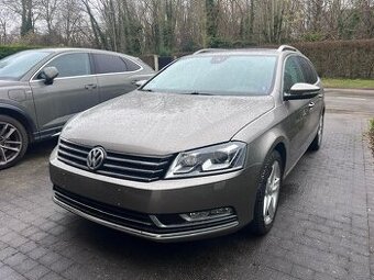 vw passat  2,0 tdi  103 kw  4  motion  2013 192000km .