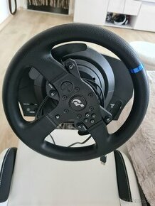 Sedacka playseat a volant  s pedaly trustmaster T300 GT