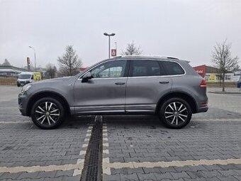 Prodám Volkswagen Touareg 3.0 TDI r-line 2014 nové v ČR