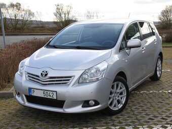 VERSO AR2,1.8i-108kw,TRAVEL,Navi,Kamera,r17,Servis TOYOTA