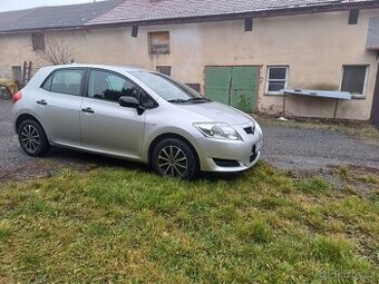 toyota auris 1,4 VVTi