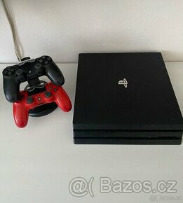 PS4 Pro 1TB + 2 ovladače