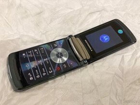 Motorola Razr2 V8, nova aku - 1