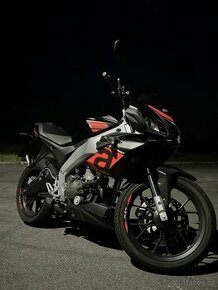 Aprilia Tuono 125