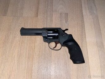 PRODÁNO Plynový revolver Alfaproj Alfa 4 - 1