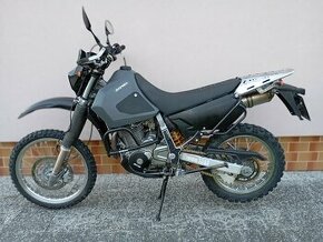 SUZUKI DR 650 SE - 1