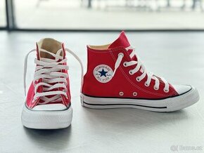 Cervene kotnikove Converse