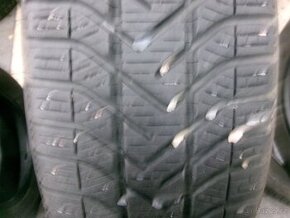 185/60 R15 PIRELLI (cca 6mm) č.13823