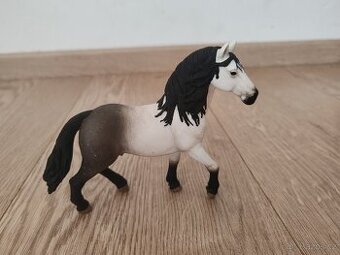 Schleich bílo šedý kůň