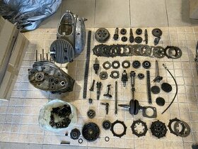 ČZ 150 C, motor, dily motoru, nabídněte cenu… - 1