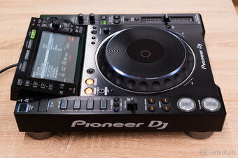 Pioneer CDJ 2000 nxs 2