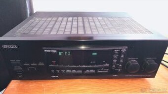 Zcela funkční receiver Kenwood