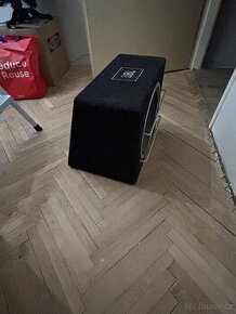 Subwoofer a zesilovač JBL 1000W