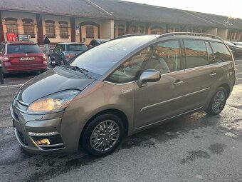 Citroën C4 Grand Picasso Exclusive – 7 míst s luxusním kožen