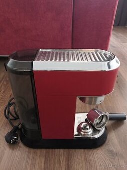 Delonghi kávovar