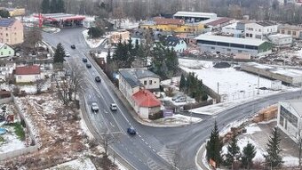 Pronájem pozemku pro samoobslužnou myčku. Povolení ano