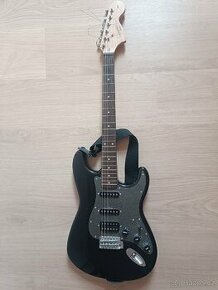 Elektrická kytara Squier strat