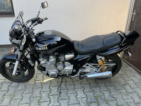 Yamaha 1300 XJR