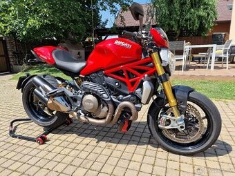 Ducati Monster 1200S