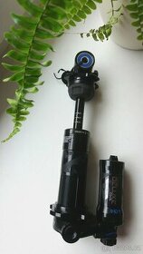 tlumič RockShox Super Deluxe Ultimate Coil RCT 205x60mm Trun