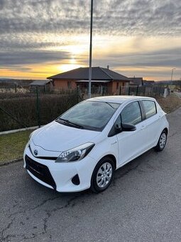 Toyota Yaris Hybrid - 1.5HSD, Kamera, Automat