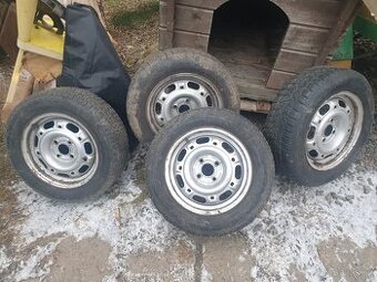 Zimní Volkswagen kola 4x100